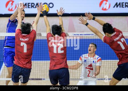 Quezon City, Manille, Philippines. 14 septembre 2025. France vs Corée en phase de poule lors du Championnat du monde FIVB de volleyball masculin 2025 à Manille, Philippines. La France remporte le match en 3 sets consécutifs. (Crédit image : © Jayne Russell/ZUMA Press Wire) USAGE ÉDITORIAL SEULEMENT ! Non destiné à UN USAGE commercial ! Banque D'Images