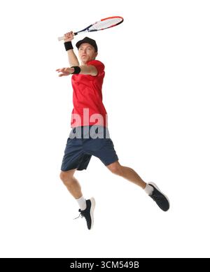 Homme avec raquette de tennis sur fond blanc Banque D'Images