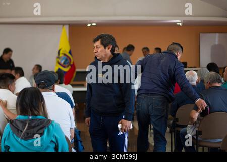 UIO REUNIONTRANSPORTISTAS Quito, dimanche 14 septembre 2025 le syndicat des transports se réunit pour définir l'itinéraire en relation avec l'élimination de la subvention diesel, décrétée par le gouvernement du Président Daniel Noboa photo Juan Ruiz API Quito Pichincha Ecuador POL UIO REUNIONTRANSPORTISTAS b386ea2975fb151a3735b13485f2fdcc Copyright : xJuanxRuizx Banque D'Images