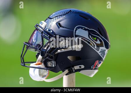Pittsburgh, Pennsylvanie, États-Unis. 14 septembre 2025. Casque Seattle Seahawks pendant le match de football NFL entre les Steelers de Pittsburgh et les Seahawks de Seattle à Pittsburgh, en Pennsylvanie. (Crédit image : © Brent Gudenschwager/ZUMA Press Wire) USAGE ÉDITORIAL SEULEMENT ! Non destiné à UN USAGE commercial ! Crédit : ZUMA Press, Inc/Alamy Live News Banque D'Images