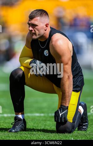 Pittsburgh, Pennsylvanie, États-Unis. 14 septembre 2025. Le linebacker des Pittsburgh Steelers T.J. WATT (90) avant le match de football NFL entre les Steelers de Pittsburgh et les Seahawks de Seattle à Pittsburgh, en Pennsylvanie. (Crédit image : © Brent Gudenschwager/ZUMA Press Wire) USAGE ÉDITORIAL SEULEMENT ! Non destiné à UN USAGE commercial ! Crédit : ZUMA Press, Inc/Alamy Live News Banque D'Images