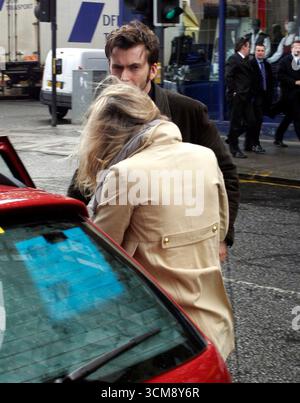 David Tennant et Billie Piper lors de la projection exclusive de l'épisode deux de la nouvelle série de Doctor Who qui a ensuite été suivie d'une Q&A. Glasgow - 6 avril 2006 Banque D'Images