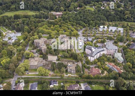 Vue aérienne, Paritaetisches Altenwohnheim Dortmund Hermann-Keiner-Haus dans le quartier Rombergpark-Luecklemberg à Dortmund, Ruhr, Rhénanie-du-Nord-We Banque D'Images