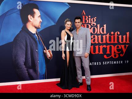 New York, États-Unis. 15 septembre 2025. Colin Farrell et Margot Robbie arrivent sur le tapis rouge à la première de 'A Big Bold Beautiful Journey' New York au AMC Lincoln Square Theater le lundi 15 septembre 2025 à New York photo par John Angelillo/UPI crédit : UPI/Alamy Live News Banque D'Images
