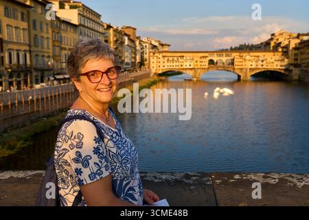 Ponte Vecchio, Ponte Santa Trinita, rivière Arno, Florence, Toscane, Italie Banque D'Images