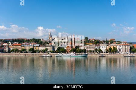 Panorama de Budapest avec l'église Matthias L'église de l'Assomption du château de Buda et du Danube Banque D'Images