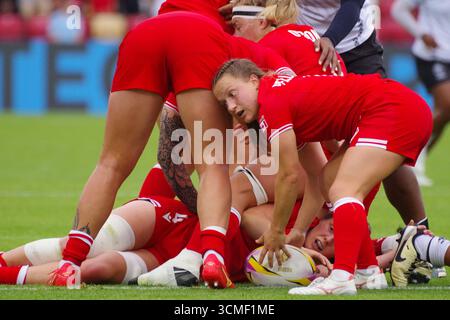 York, Angleterre, 23 août 2025. Justine Pelletier joue pour le Canada contre les Fidji dans la Coupe du monde de rugby féminin au stade communautaire York. Crédit : Colin Edwards Banque D'Images