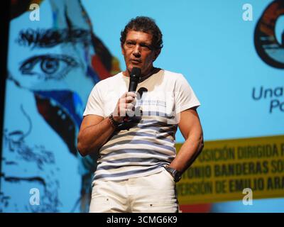 Madrid, Espagne. 15 août 2025. Antonio Banderas assiste à la présentation de la nouvelle saison au Théâtre Pavón de Madrid, le 16 septembre 2025 crédit : CORDON PRESS/Alamy Live News Banque D'Images