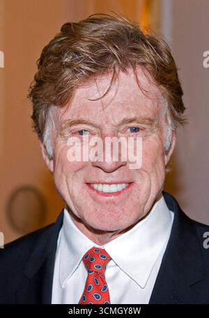 L'icône du cinéma Robert Redford lors d'un événement à l'ambassade des États-Unis à Londres. 2012 - photo de l'ambassade des États-Unis, JP Evans Banque D'Images