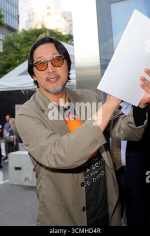 New York. 15 septembre 2025. NEW YORK, NEW YORK - 15 SEPTEMBRE : Kogonada assiste à la première New-yorkaise de A Big Bold Beautiful Journey au AMC Lincoln Square Theater le 15 septembre 2025, à New York. L'événement tapis rouge a accueilli des membres de la distribution, des cinéastes et des invités spéciaux, marquant la sortie très attendue de films avec une célébration glamour de Manhattan. (Crédit : Giada Papini Rampelotto/EuropaNewswire)/dpa/Alamy Live News Banque D'Images