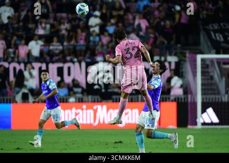 Fort Lauderdale, États-Unis. 16 septembre 2025. Le défenseur de l'Inter Miami Noah Allen (32 ans) est en tête du ballon le 16 septembre 2025 au Chase Stadium de Fort Lauderdale, en Floride. (Photo de JC Ruiz/Sipa USA) crédit : Sipa USA/Alamy Live News Banque D'Images