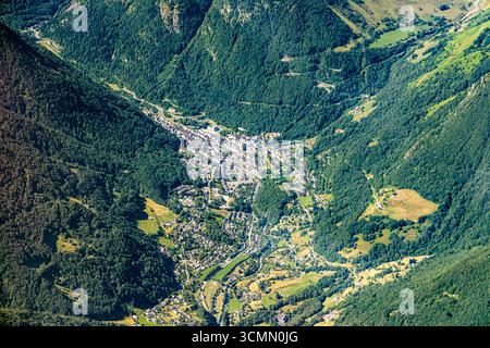 Montagnes des pyrénées françaises vues aériennes Banque D'Images