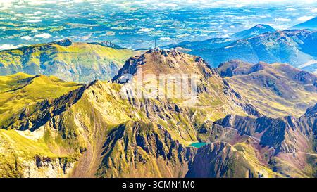 Montagnes des pyrénées françaises vues aériennes Banque D'Images