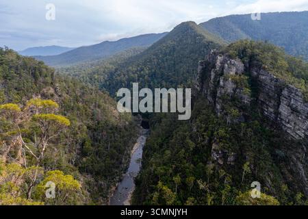 Photographie des falaises d'Alum, une réserve d'état près de Chudleigh, Tasmanie, Australie. Banque D'Images