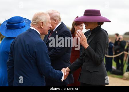 Le roi Charles III reçoit le président américain Donald Trump et la première dame Melania Trump au château de Windsor, dans le Berkshire, le premier jour de leur deuxième visite d’État au Royaume-Uni. Date de la photo : mercredi 17 septembre 2025. Banque D'Images