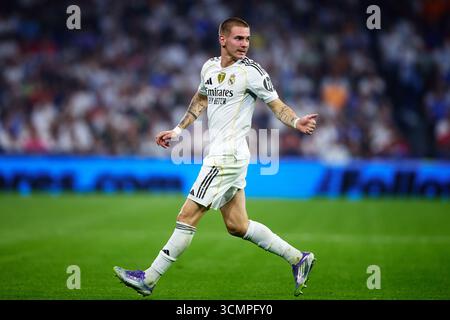 MADRID, ESPAGNE - 16 SEPTEMBRE : Franco Mastantuono du Real Madrid lors du match de phase MD1 de l'UEFA Champions League 2025/26 entre le Real Madrid C.F. et l'Olympique de Marseille à l'Estadio Santiago Bernabeu le 16 septembre 2025 à Madrid, Espagne. (Photo de QSP) Banque D'Images