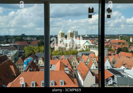 Vue aérienne, vieille ville avec cathédrale Saint-Paul et église catholique Saint-Lambert, Münster, Rhénanie-du-Nord-Westphalie, Allemagne, Europe Banque D'Images