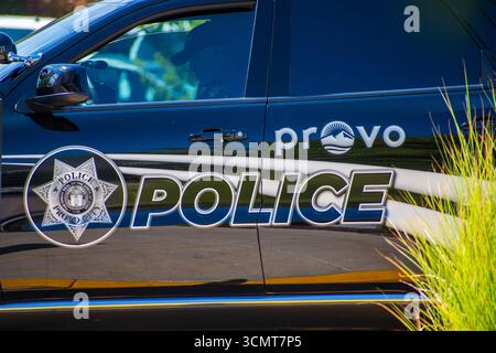 Provo, Utah, États-Unis. 15 septembre 2025. Un véhicule du département de police de Provo est garé près du centre de congrès de la vallée de l'Utah à Provo, Utah, le 15 septembre 2025, lors de la DHS Career Expo. (Crédit image : © Charles-McClintock Wilson/ZUMA Press Wire) USAGE ÉDITORIAL SEULEMENT ! Non destiné à UN USAGE commercial ! Banque D'Images