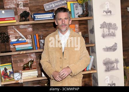 Brooklyn, États-Unis. 17 septembre 2025. Ethan Hawke assiste à la première de The Lowdown de FX à la Brooklyn Academy of Music le 17 septembre 2025 à Brooklyn, NY © Steven Bergman/AFF-USA.COM crédit : AFF/Alamy Live News Banque D'Images