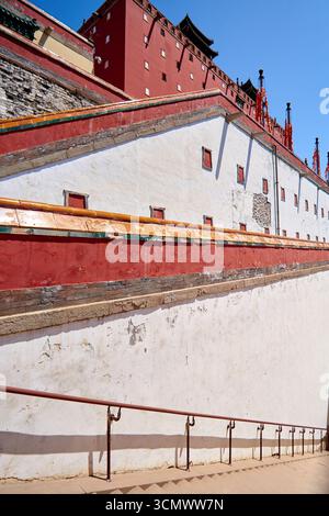 Escalier du petit Palais du Potala à Chengde - Temple Putuo Zongcheng Banque D'Images