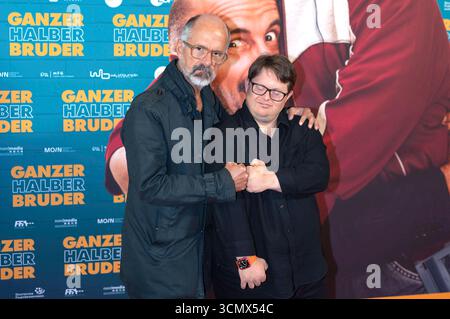 Christoph Maria Herbst und Nico Randel BEI der Premiere des Kinofillms Ganzer halber Bruder im Holi Kino. Hambourg, 17.09.2025 *** Christoph Maria Herbst et Nico Randel à la première du long métrage Ganzer Halber Bruder à Holi Kino Hambourg, 17 09 2025 Foto:xK.xRichter/xFuturexImagex bruder hh 5951 Banque D'Images