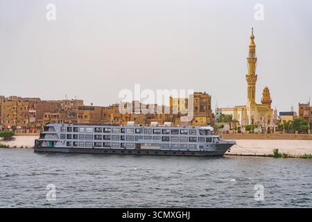 Bateau de croisière, Nil, Egypte Banque D'Images