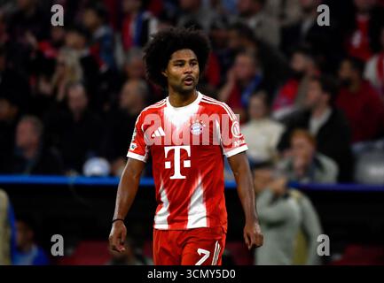 Munich, Deutschland. 18 septembre 2025. 17.09.2025, Allianz Arena, Munich, Ligue des Champions, FC Bayern Munich vs FC Chelsea, photo : Serge Gnabry (Munich) crédit : dpa/Alamy Live News Banque D'Images