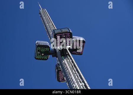 Fahrgeschaeft, Schausteller, Fahrgeschaefte. Skylift. Presserundgang vor dem 190. Oktoberfest 2025 AM 18.09.2025 *** rides,showmen,rides Skylift visite de presse avant l'Oktoberfest 190 2025 le 18 09 2025 Banque D'Images
