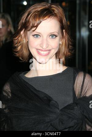 Jessica Stone lors de la soirée d'ouverture du spectacle de Broadway « The ODD couple » au Marriott Marquis, New York - 27 octobre 2005. Banque D'Images