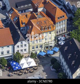 Vue aérienne, café gastronomique et restaurant Alter Markt, Werl, Soester Boerde, Rhénanie du Nord-Westphalie, Allemagne, gastronomie de plein air, Corona, DE, Europe Banque D'Images