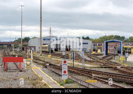 Train Merseyrail classe 777 à la gare Kirkdale à Liverpool juillet 2025 Banque D'Images