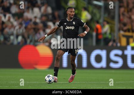 Turin, Italie. 16 septembre 2025. Khephren Thuram de la Juventus lors du match Juventus vs Borussia Dortmund UEFA Champions League au stade Allianz de Turin. Le crédit photo devrait se lire : Jonathan Moscrop/Sportimage crédit : Sportimage Ltd/Alamy Live News Banque D'Images