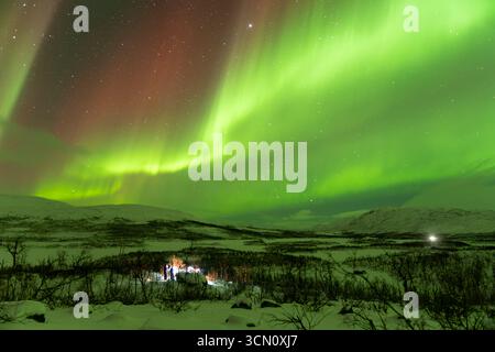 fortes aurores boréales, skandinavie Banque D'Images