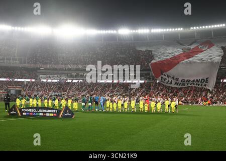 Joueurs de River plate et Palmeiras lors du match de football en quarts de finale de la CONMEBOL Copa Libertadores première manche entre River plate argentin et Palmeiras brésilien au stade Monumental de Buenos Aires le 17 septembre 2025. Banque D'Images