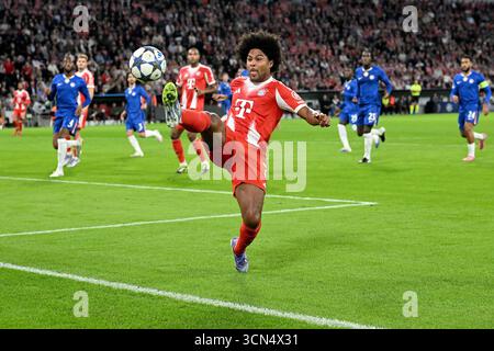 Muenchen, Deutschland. 17 septembre 2025. Fussball ; Spieltag 01, Journée 01, UEFA Champions League ; saison 2025/2026; saison 2025/2026, Bayern Muenchen gegen FC Chelsea AM 17.09.2025 à Muenchen. UBz : 07 Serge Gnabry, Bayern Muenchen. Crédit : dpa/Alamy Live News Banque D'Images