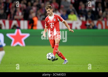 Muenchen, Deutschland. 17 septembre 2025. Fussball ; Spieltag 01, Journée 01, UEFA Champions League ; saison 2025/2026; saison 2025/2026, Bayern Muenchen gegen FC Chelsea AM 17.09.2025 à Muenchen. UBz : 44 Josip Stanisic, Bayern Muenchen. Crédit : dpa/Alamy Live News Banque D'Images