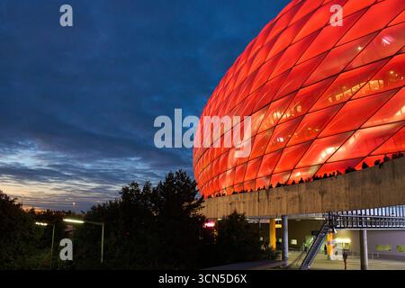 Munich, Allemagne. 17 septembre 2025. Allianz Arena dans la phase de Ligue match 1 FC BAYERN MUENCHEN - CHELSEA FC of football UEFA Champions League 2025/26 in Allianz Arena Munich, 17 septembre 2025, FCB, Muenchen photographe : ddp images/STAR-images crédit : ddp media GmbH/Alamy Live News Banque D'Images