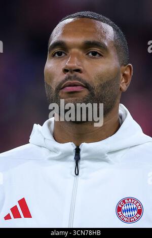 Ligue des champions de Fussball 1. Spieltag FC Bayern Muenchen - FC Chelsea AM 17.09.2025 in der Allianz Arena in Muenchen Jonathan Tah ( Muenchen ) Foto : Revierfoto crédit : ddp Media GmbH/Alamy Live News Banque D'Images