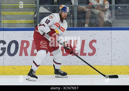 Salzbourg, Allemagne. 19 septembre 2025. Win2day ICE Hockey League 3. Runde EC Red Bull Salzburg - EC IDM Waermepumpen VSV AM 19.09.2025 in der Eisarena in Salzburg Michael Raffl ( Salzburg ) Foto : Revierfoto crédit : ddp Media GmbH/Alamy Live News Banque D'Images