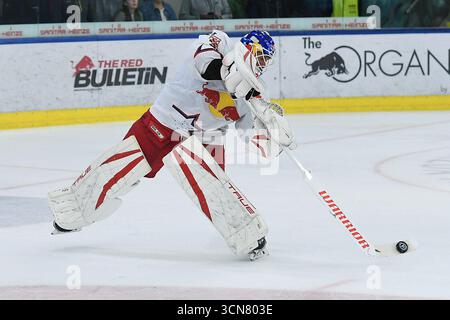 Salzbourg, Allemagne. 19 septembre 2025. Win2day ICE Hockey League 3. Runde EC Red Bull Salzburg - EC IDM Waermepumpen VSV AM 19.09.2025 in der Eisarena in Salzburg David Kickert ( Salzburg ) Foto : Revierfoto crédit : ddp Media GmbH/Alamy Live News Banque D'Images