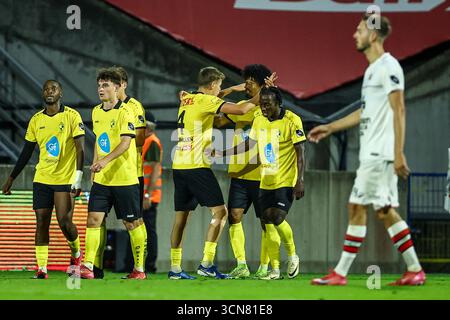 Lier, Belgique. 19 septembre 2025. Les joueurs de Lierse célèbrent après avoir marqué lors d'un match de football entre Lierse SK et RWDM Bruxelles, vendredi 19 septembre 2025 à lier, le jour 6 de la deuxième division 2025-2026 'Challenger Pro League' 1B du championnat belge. BELGA PHOTO DAVID PINTENS crédit : Belga News Agency/Alamy Live News Banque D'Images