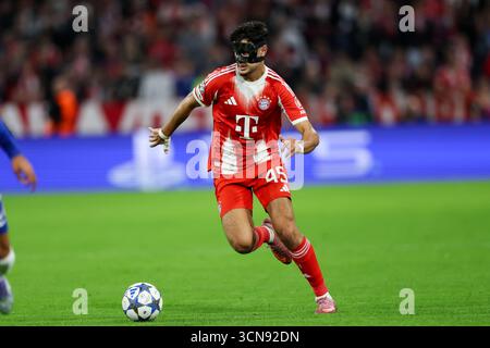 Munich, Allemagne. 17 septembre 2025. Aleksandar Pavlovic du Bayern vu lors du match de l'UEFA Champions League 2025/2026 entre le Bayern et le Chelsea FC à l'Allianz Arena. Score final ; Bayern 3 :1 Chelsea F.C. crédit : SOPA images Limited/Alamy Live News Banque D'Images