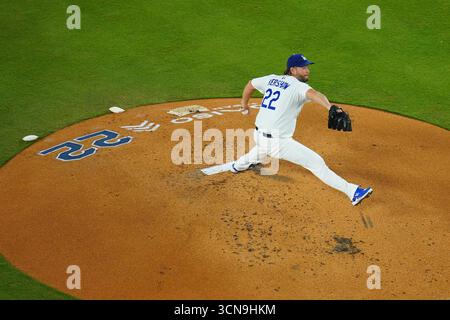 Californie, États-Unis. 19 septembre 2025. Clayton Kershaw, (Dodgers), 19 septembre 2025 - Baseball : match de saison régulière de la MLB entre les Dodgers de Los Angeles et les Giants de San Francisco au Dodger Stadium en Californie, aux États-Unis. Crédit : Creative 2/AFLO/Alamy Live News Banque D'Images