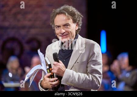 Giovanni di Lorenzo BEI der Aufzeichnung der Radio Bremen Talkshow 3 nach 9 im Studio an der Schlachte. Brême, 19.09.2025 *** Giovanni di Lorenzo lors de l'enregistrement du talk-show de Radio Brême 3 nach 9 dans le studio du Schlachte Brême, 19 09 2025 Foto :Xu.xStammx/xFuturexImagex 3nach9 5905 Banque D'Images