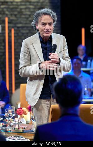 Giovanni di Lorenzo BEI der Aufzeichnung der Radio Bremen Talkshow 3 nach 9 im Studio an der Schlachte. Brême, 19.09.2025 *** Giovanni di Lorenzo lors de l'enregistrement du talk-show de Radio Brême 3 nach 9 dans le studio du Schlachte Brême, 19 09 2025 Foto :Xu.xStammx/xFuturexImagex 3nach9 5902 Banque D'Images