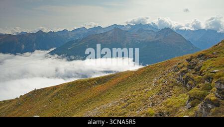 Vue depuis la montagne Stubnerkogel près de Bad Gastein en Autriche Banque D'Images