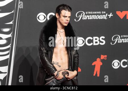 Yungblud participe aux MTV Video Music Awards 2025 à l'UBS Arena d'Elmont, New York, le 7 septembre 2025 Banque D'Images