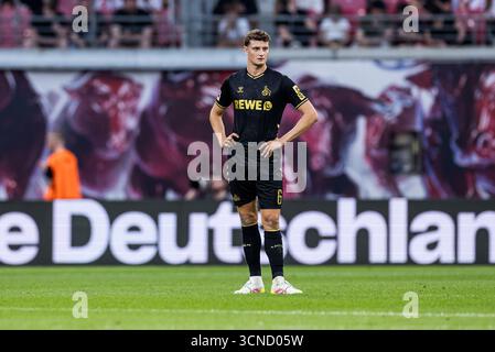 Leipzig, Allemagne. 20 septembre 2025. Eric Martel (1. FC K?ln, 6) frustriert 1. Fu?ball Bundesliga, RB Leipzig - 1. FC K?ln, Leipzig, Red Bull Arena AM 20.09.2025 LA RÉGLEMENTATION DFL INTERDIT TOUTE UTILISATION DE PHOTOGRAPHIES COMME SÉQUENCES D'IMAGES ET/OU QUASI-VIDÉO. Crédit : dpa/Alamy Live News Banque D'Images