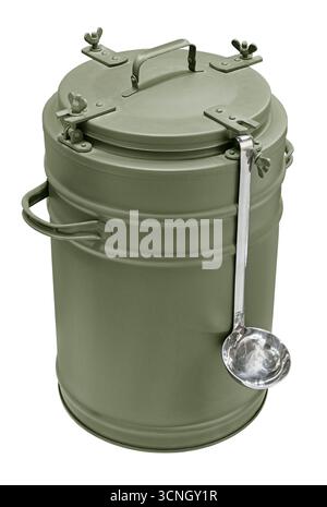 Grand thermos de l'armée kaki pour transporter des aliments chauds, isolé sur fond blanc Banque D'Images