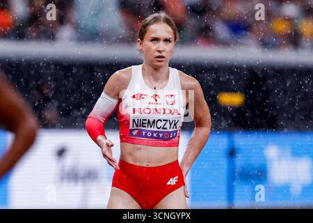Tokyo, Japon. 21 septembre 2025. Magdalena Niemczyk, polonaise, participe à la finale du relais 4x100 mètres féminin lors des Championnats du monde d'athlétisme Tokyo 2025 du jour 9 au stade national du Japon le 21 septembre 2025 à Tokyo, Japon. (Crédit : Marcel ter bals/MTB-photo/Alamy Live News) Banque D'Images